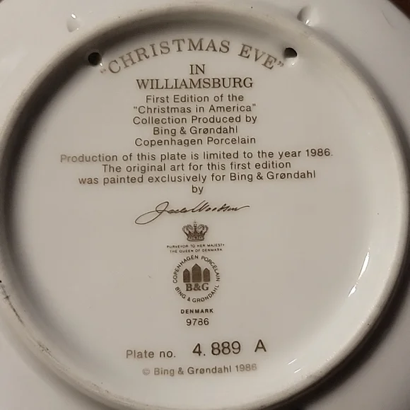 Vtg 86 Christmas Eve Williamsburg Bing & Grondahl 5" Porcelain Blue Plate - Picture 3 of 3